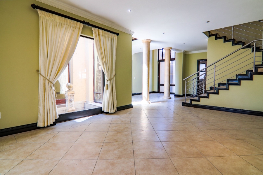 4 Bedroom Property for Sale in Blue Valley Golf Estate Gauteng