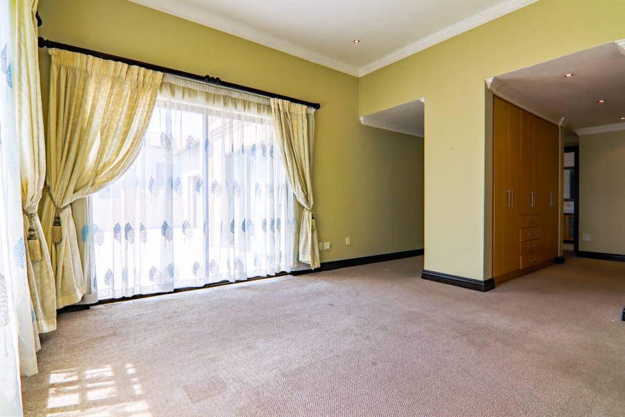 4 Bedroom Property for Sale in Blue Valley Golf Estate Gauteng