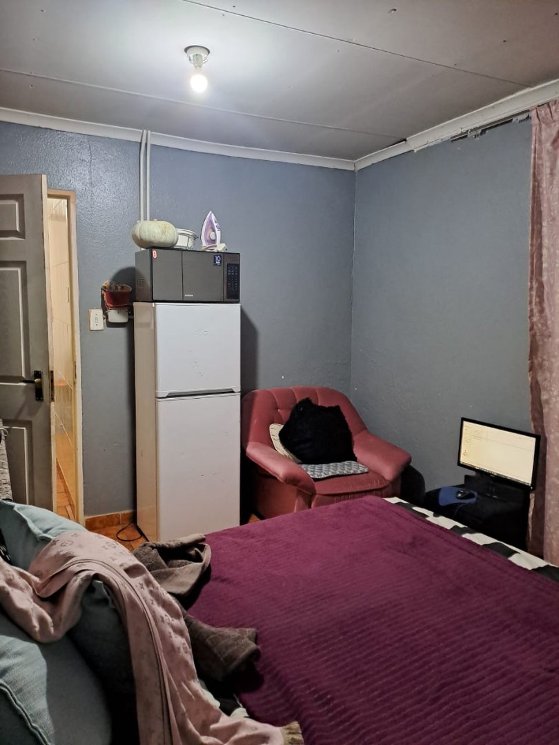 To Let  Bedroom Property for Rent in Clayville Gauteng