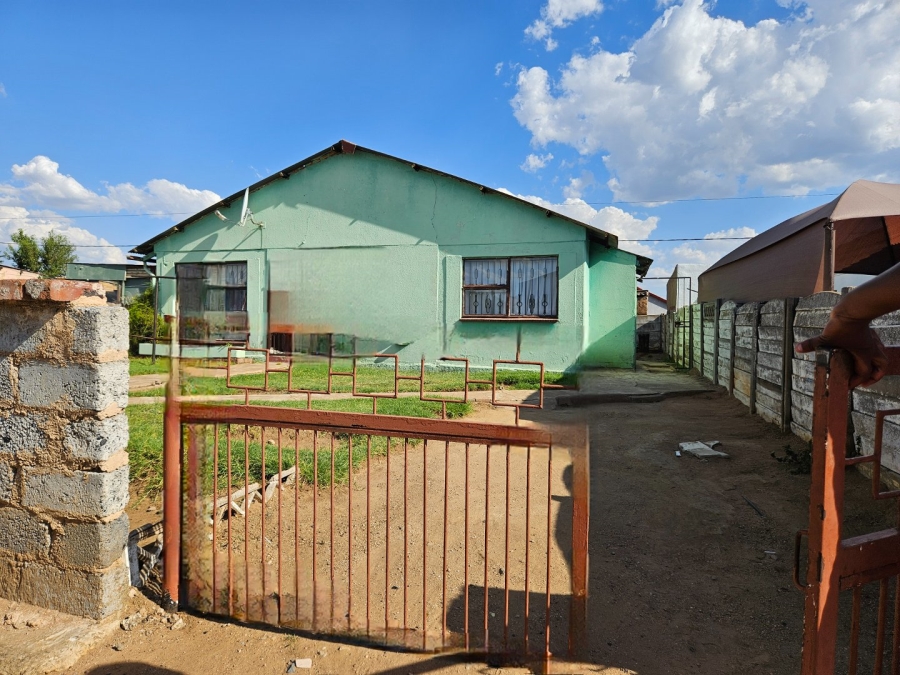 3 Bedroom Property for Sale in Etwatwa Gauteng