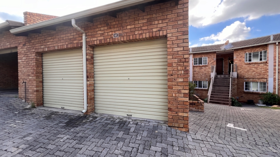 2 Bedroom Property for Sale in Windsor East Gauteng