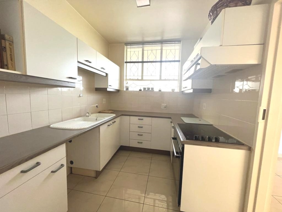 To Let 2 Bedroom Property for Rent in Parktown Gauteng