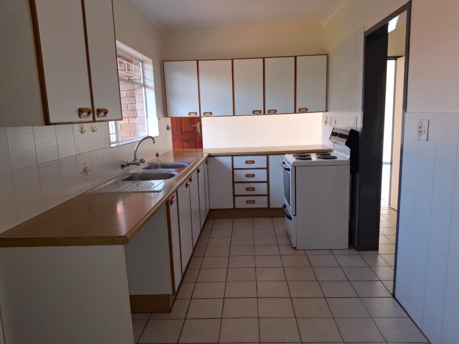 2 Bedroom Property for Sale in Wierda Park Gauteng