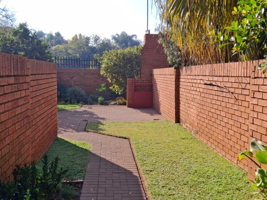 2 Bedroom Property for Sale in Wierda Park Gauteng