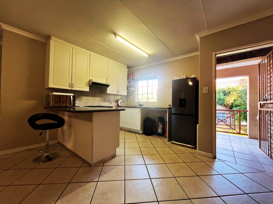 2 Bedroom Property for Sale in Amberfield Gauteng