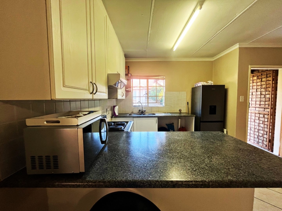 2 Bedroom Property for Sale in Amberfield Gauteng