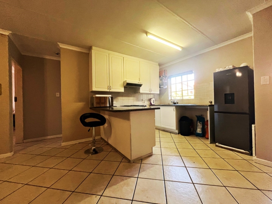 2 Bedroom Property for Sale in Amberfield Gauteng