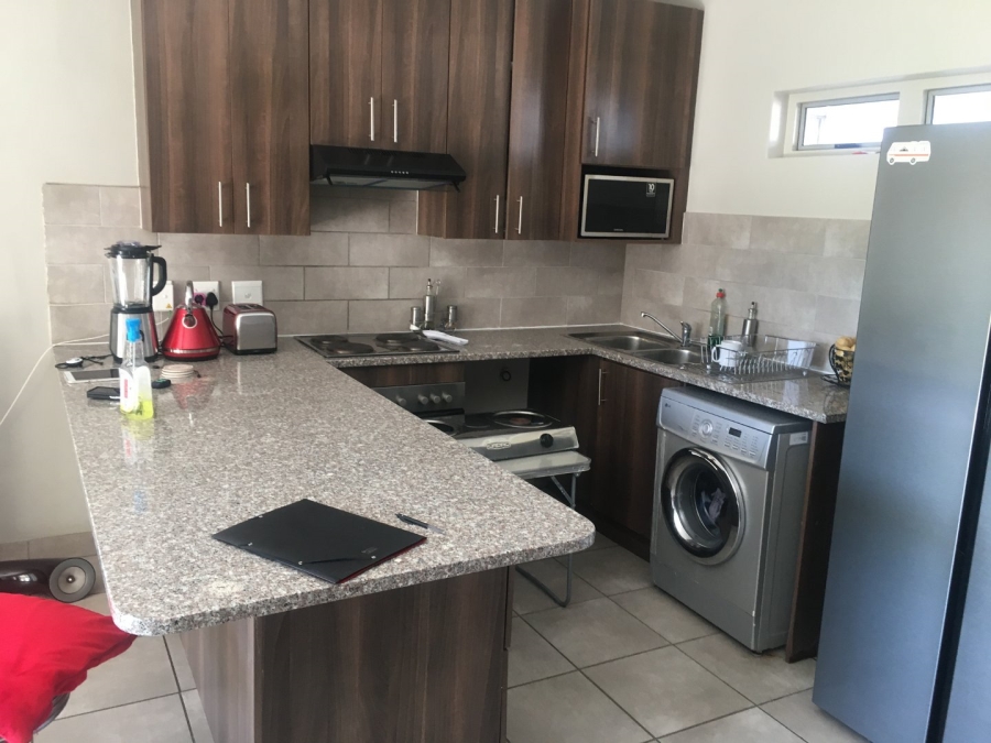 2 Bedroom Property for Sale in Erand Gardens Gauteng