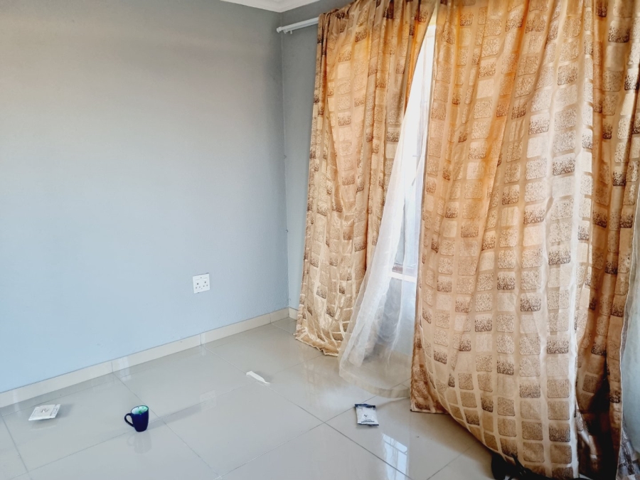 To Let  Bedroom Property for Rent in Spruit View Gauteng