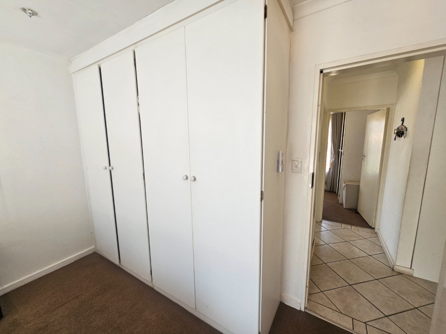 To Let 2 Bedroom Property for Rent in Amberfield Gauteng