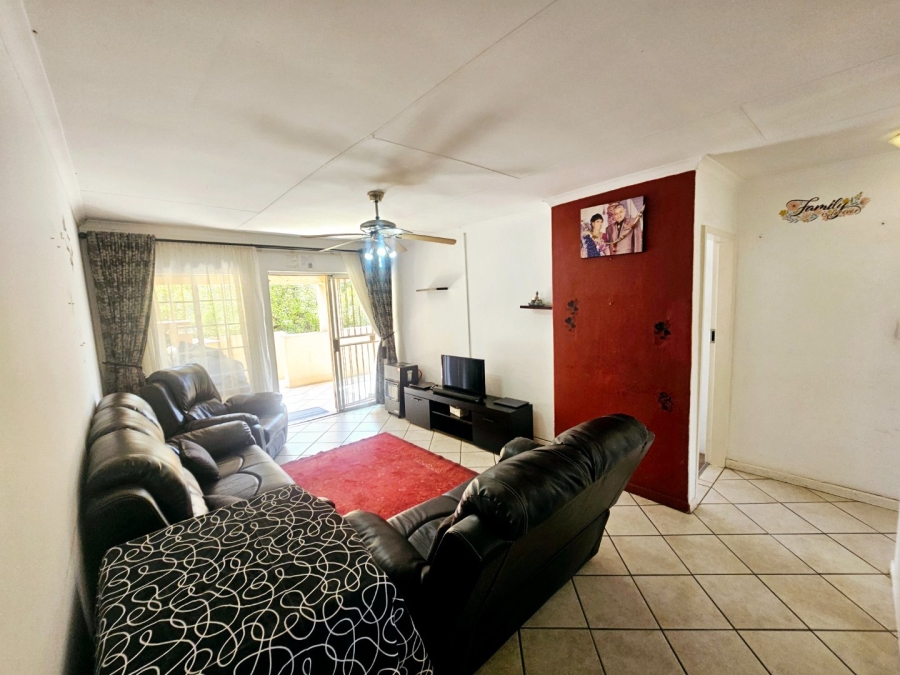 To Let 2 Bedroom Property for Rent in Amberfield Gauteng