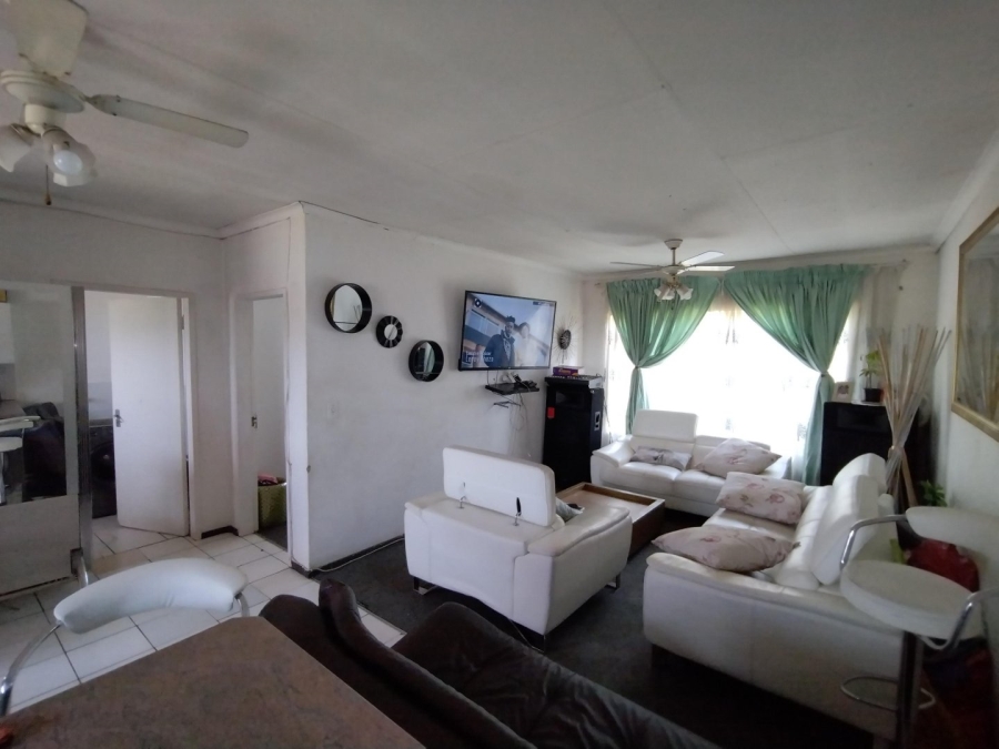 1 Bedroom Property for Sale in Primrose Gauteng