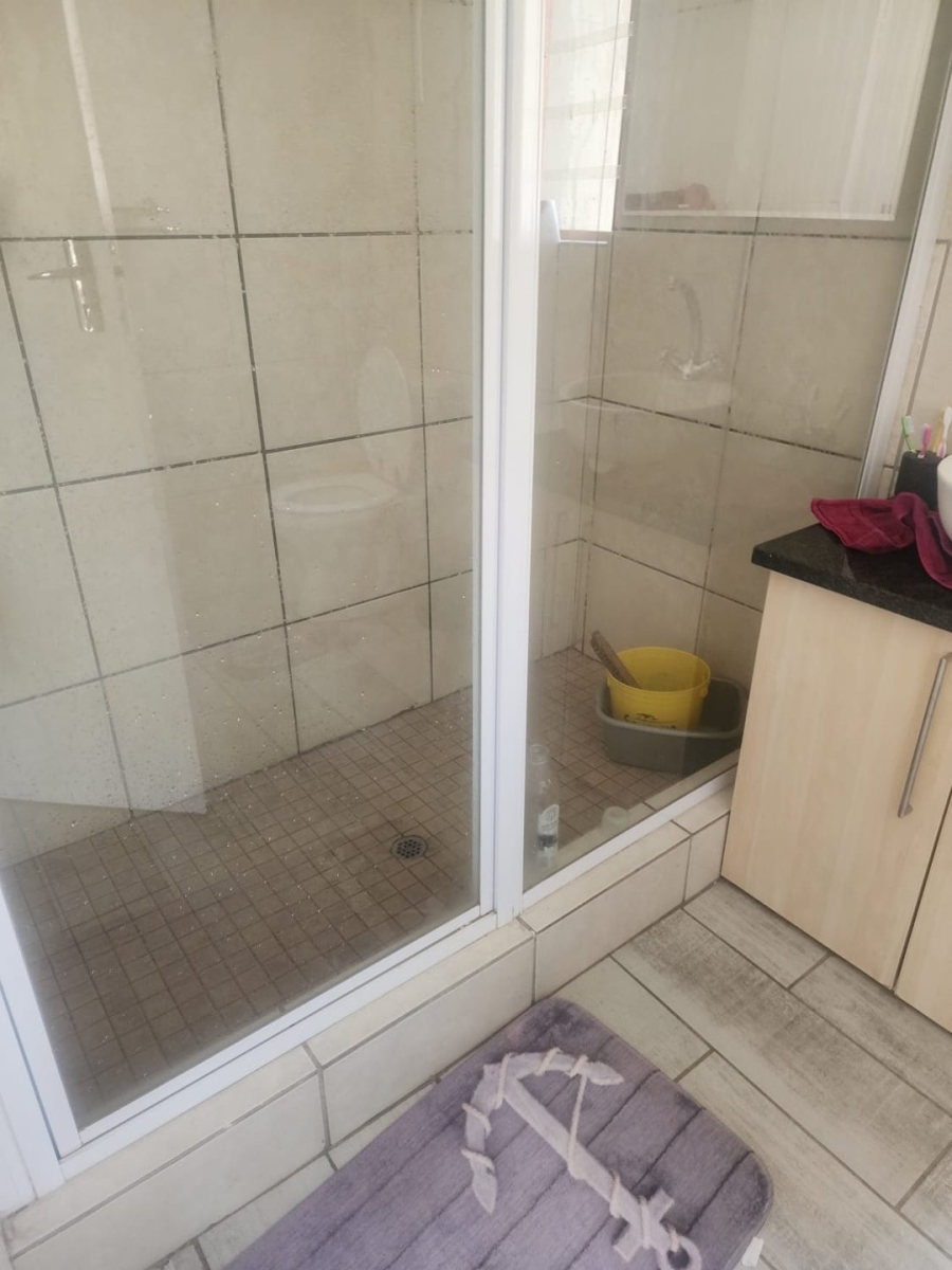 3 Bedroom Property for Sale in Barbeque Downs Gauteng