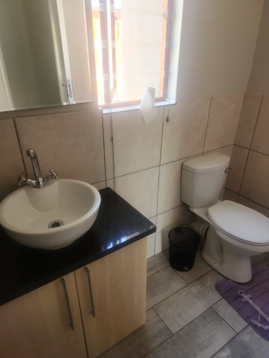 3 Bedroom Property for Sale in Barbeque Downs Gauteng