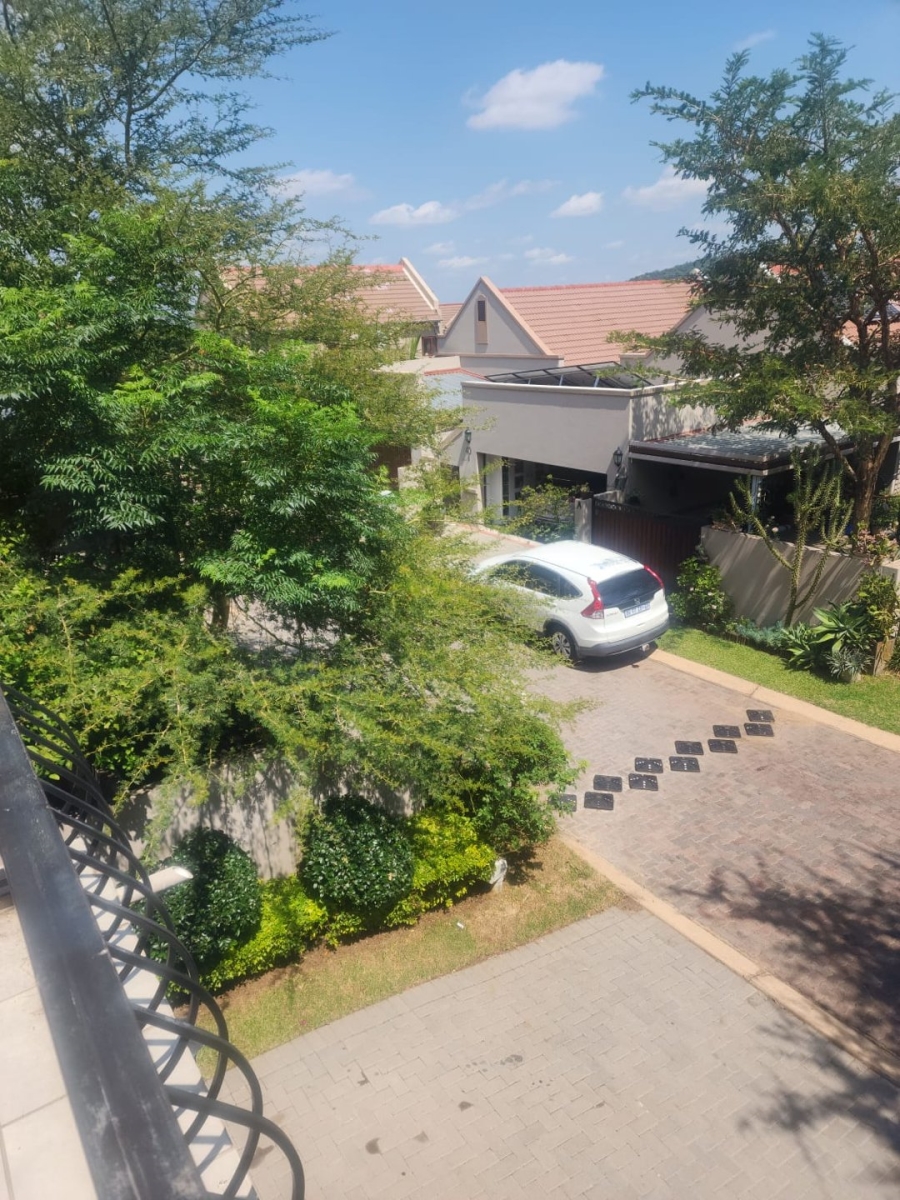 3 Bedroom Property for Sale in Barbeque Downs Gauteng