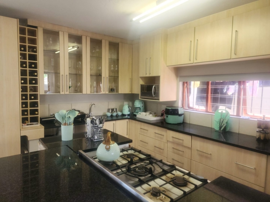 3 Bedroom Property for Sale in Barbeque Downs Gauteng