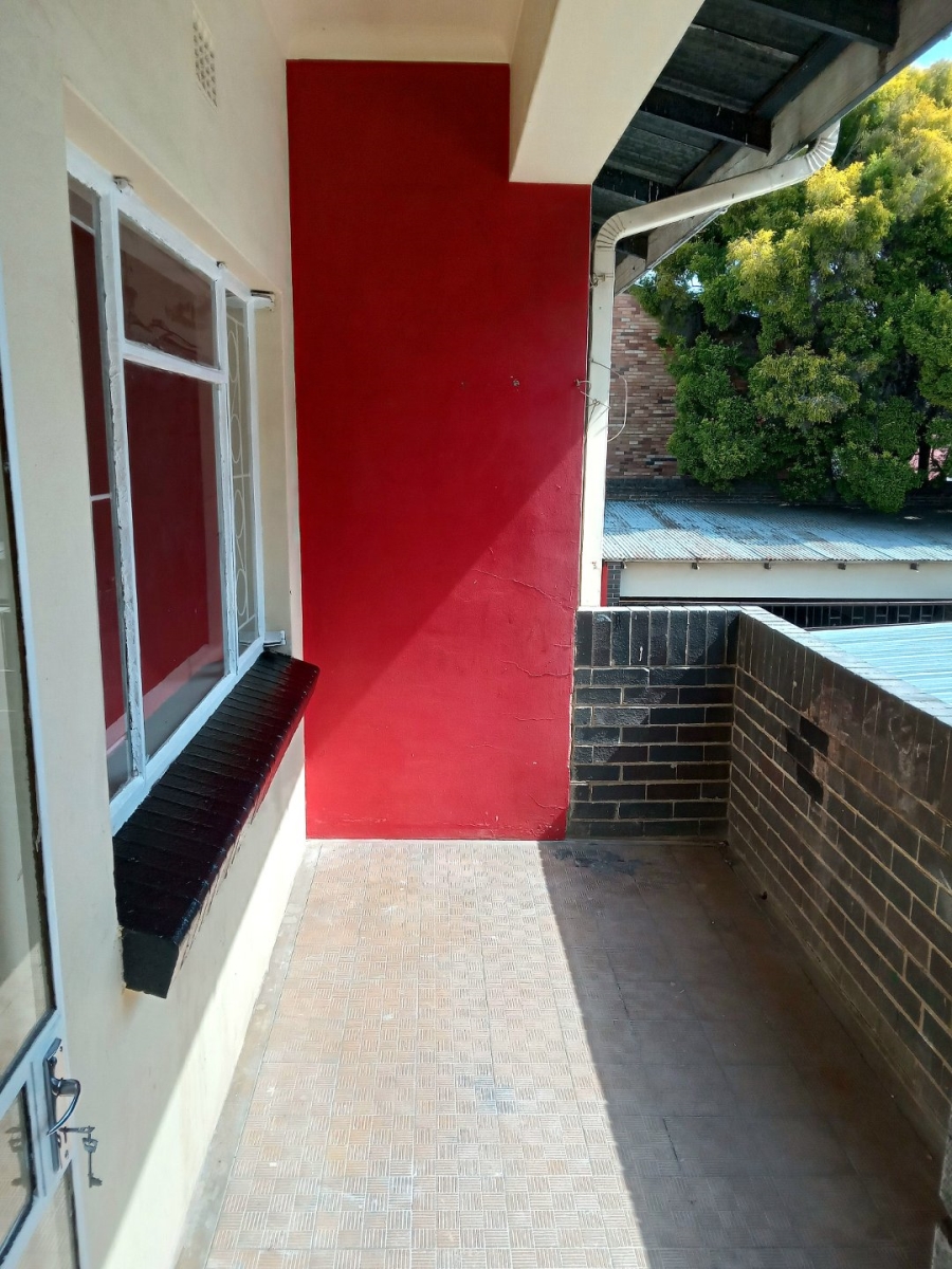 To Let 2 Bedroom Property for Rent in Florida Gauteng