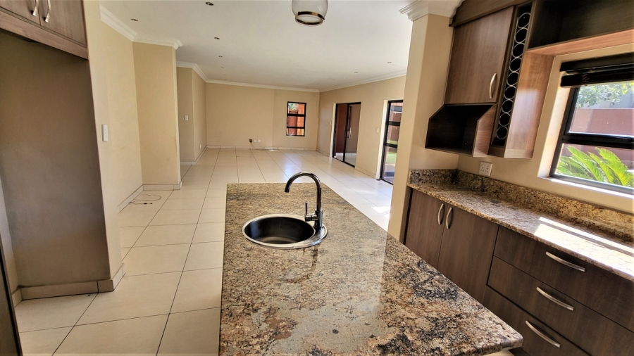 4 Bedroom Property for Sale in Midstream Hill Gauteng