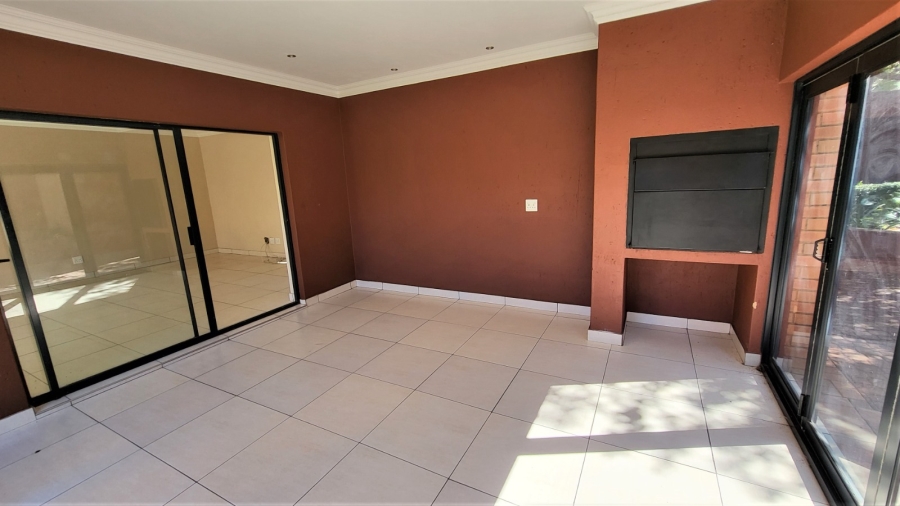 4 Bedroom Property for Sale in Midstream Hill Gauteng