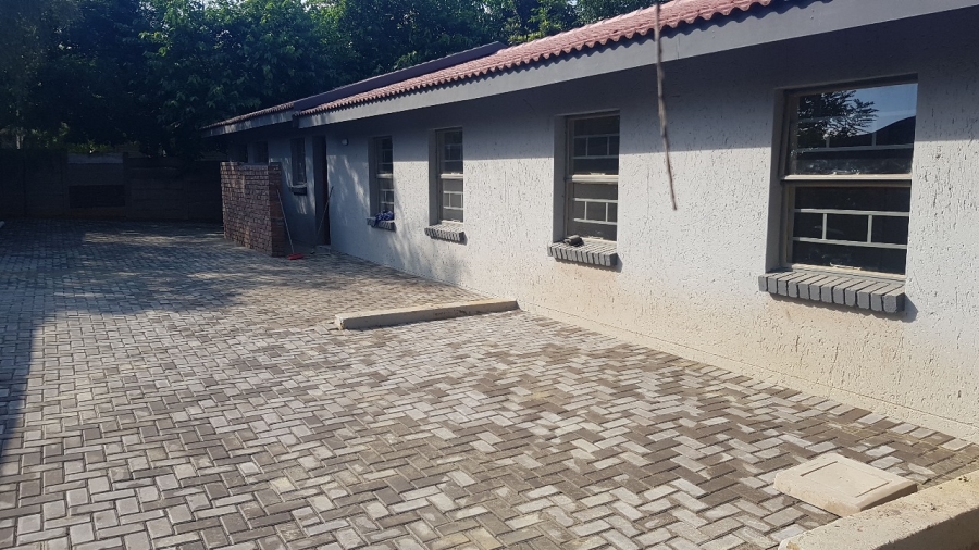 To Let 3 Bedroom Property for Rent in Heuweloord Gauteng