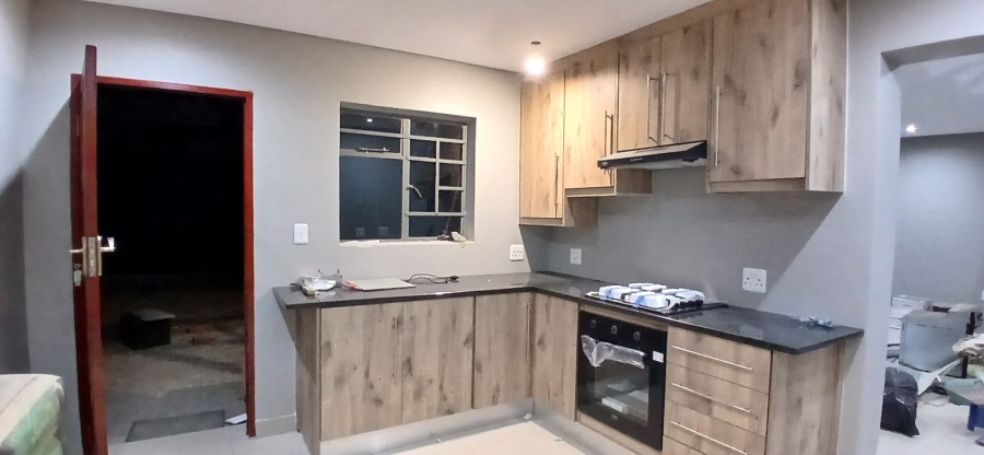 To Let 3 Bedroom Property for Rent in Heuweloord Gauteng