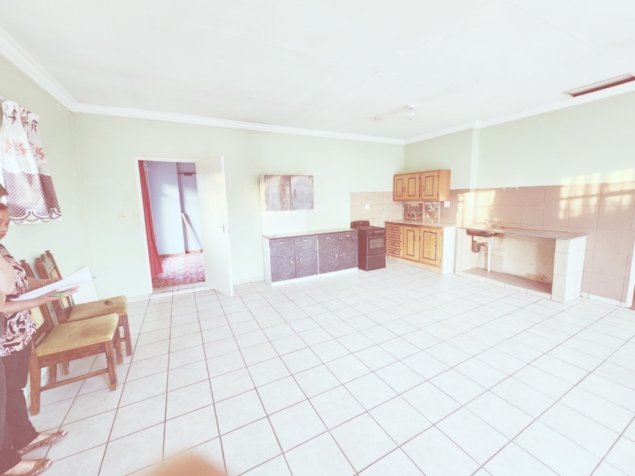 To Let 1 Bedroom Property for Rent in Crystal Park Gauteng