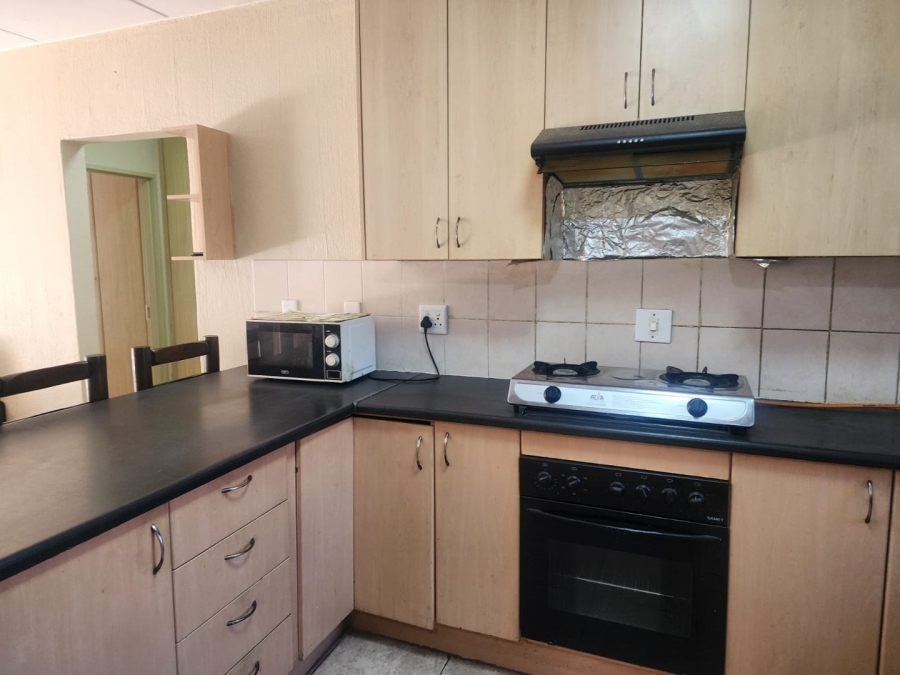 2 Bedroom Property for Sale in Vorna Valley Gauteng