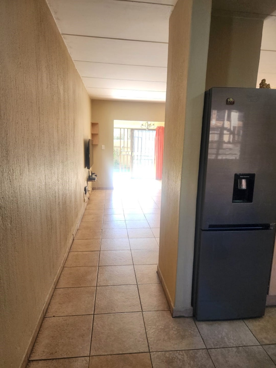 2 Bedroom Property for Sale in Vorna Valley Gauteng