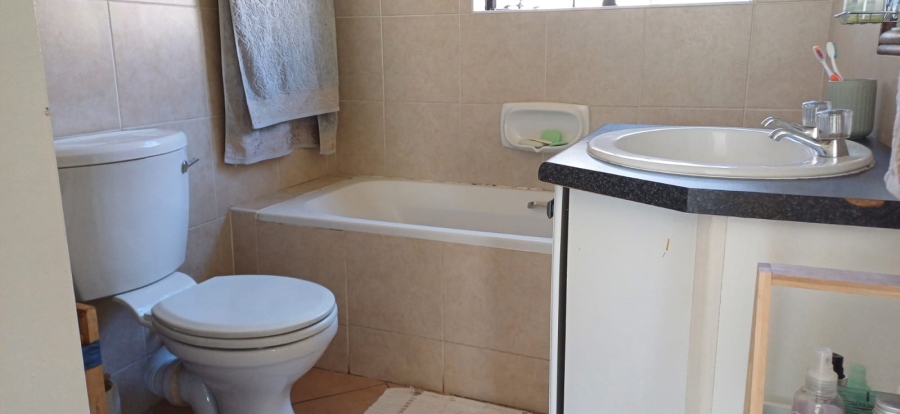 2 Bedroom Property for Sale in Mooikloof Ridge Gauteng