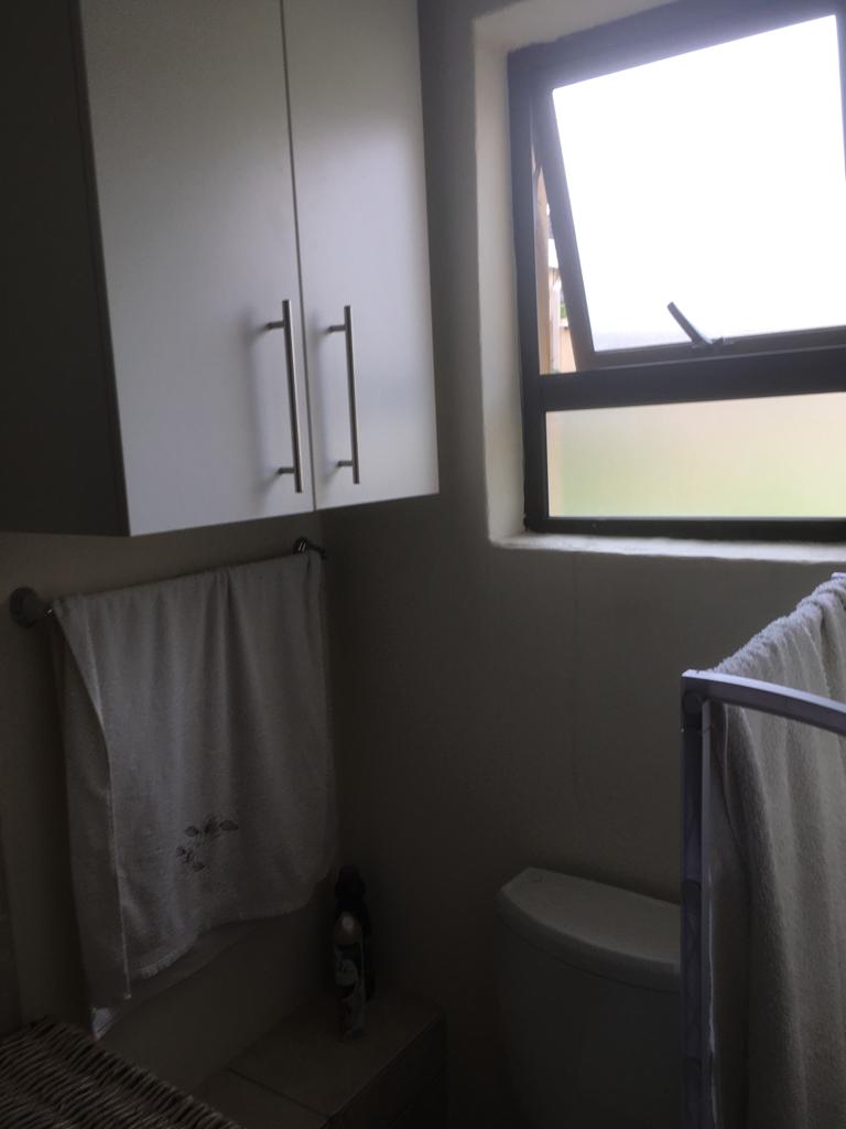 To Let 1 Bedroom Property for Rent in Linden Gauteng