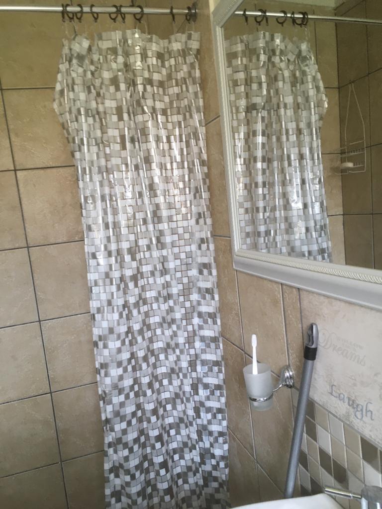 To Let 1 Bedroom Property for Rent in Linden Gauteng