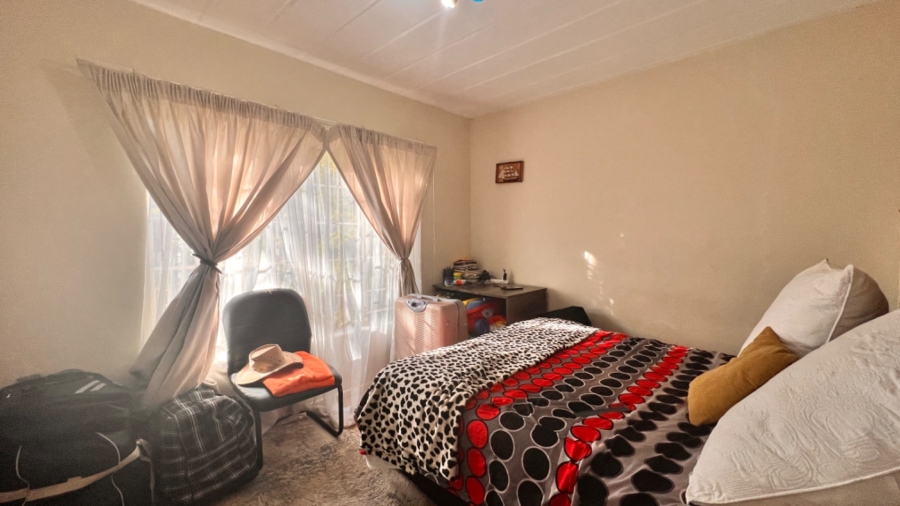 To Let 2 Bedroom Property for Rent in Douglasdale Gauteng