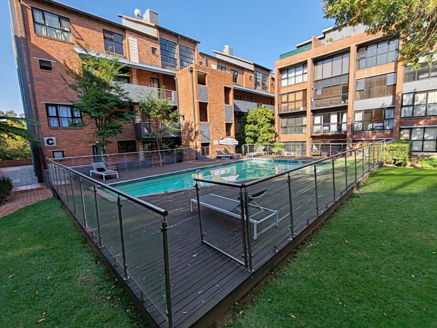 2 Bedroom Property for Sale in Atholl Gardens Gauteng