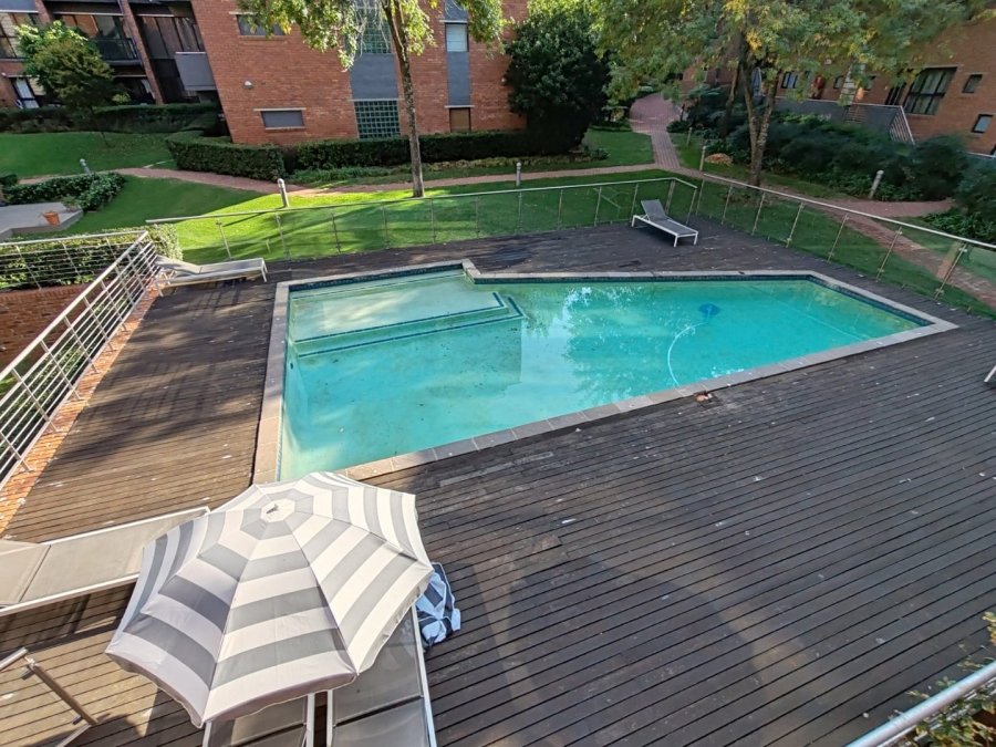 2 Bedroom Property for Sale in Atholl Gardens Gauteng