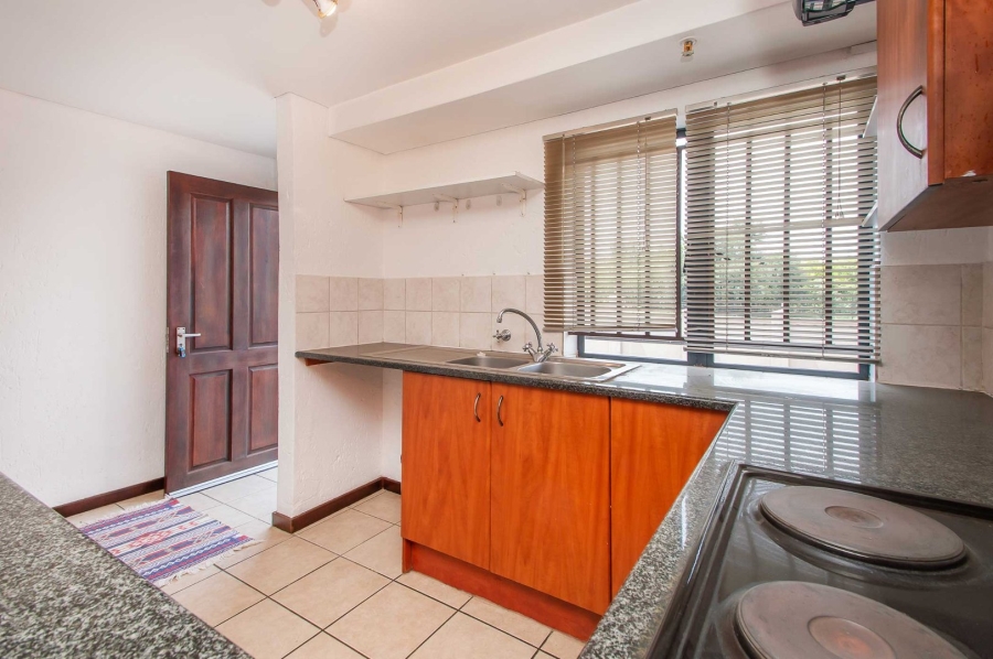 To Let 1 Bedroom Property for Rent in Darrenwood Gauteng