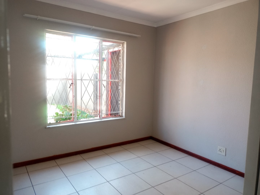 To Let 3 Bedroom Property for Rent in Noordwyk Gauteng