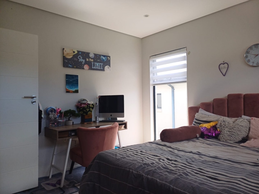 To Let 3 Bedroom Property for Rent in Crowthorne AH Gauteng