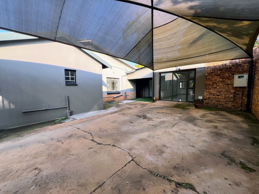 3 Bedroom Property for Sale in Waverley Gauteng