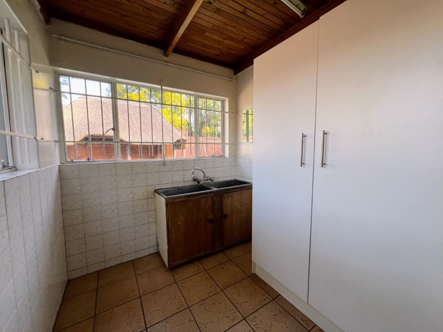 3 Bedroom Property for Sale in Waverley Gauteng