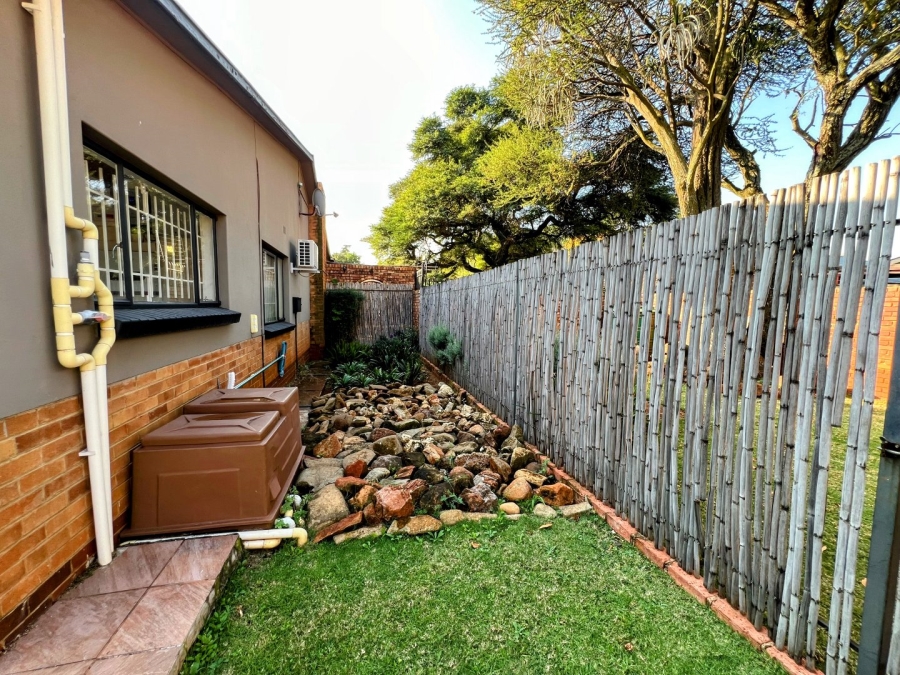 3 Bedroom Property for Sale in Waverley Gauteng