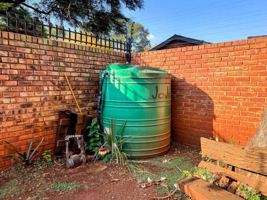 3 Bedroom Property for Sale in Waverley Gauteng