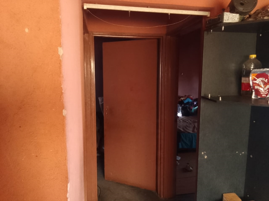 2 Bedroom Property for Sale in Etwatwa Gauteng