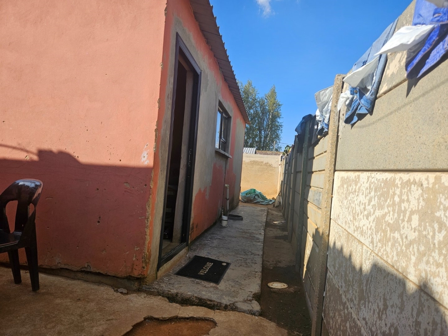 3 Bedroom Property for Sale in Etwatwa Gauteng