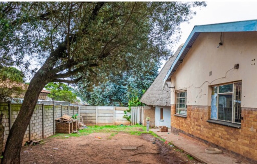  Bedroom Property for Sale in Lilyvale Gauteng