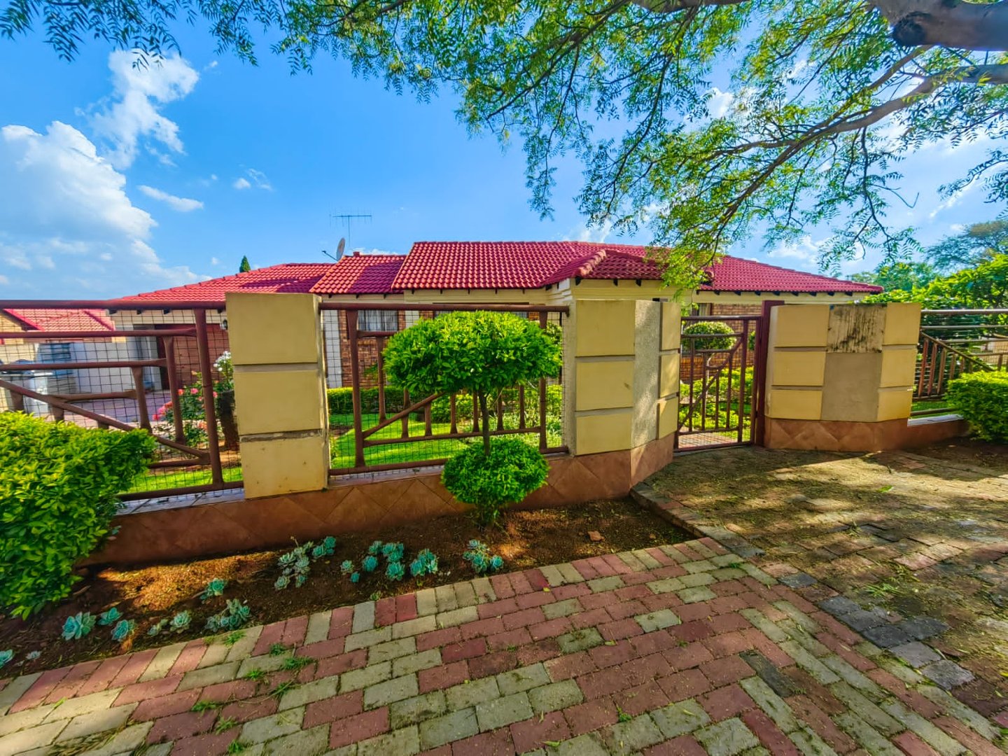 3 Bedroom Property for Sale in The Orchards Gauteng