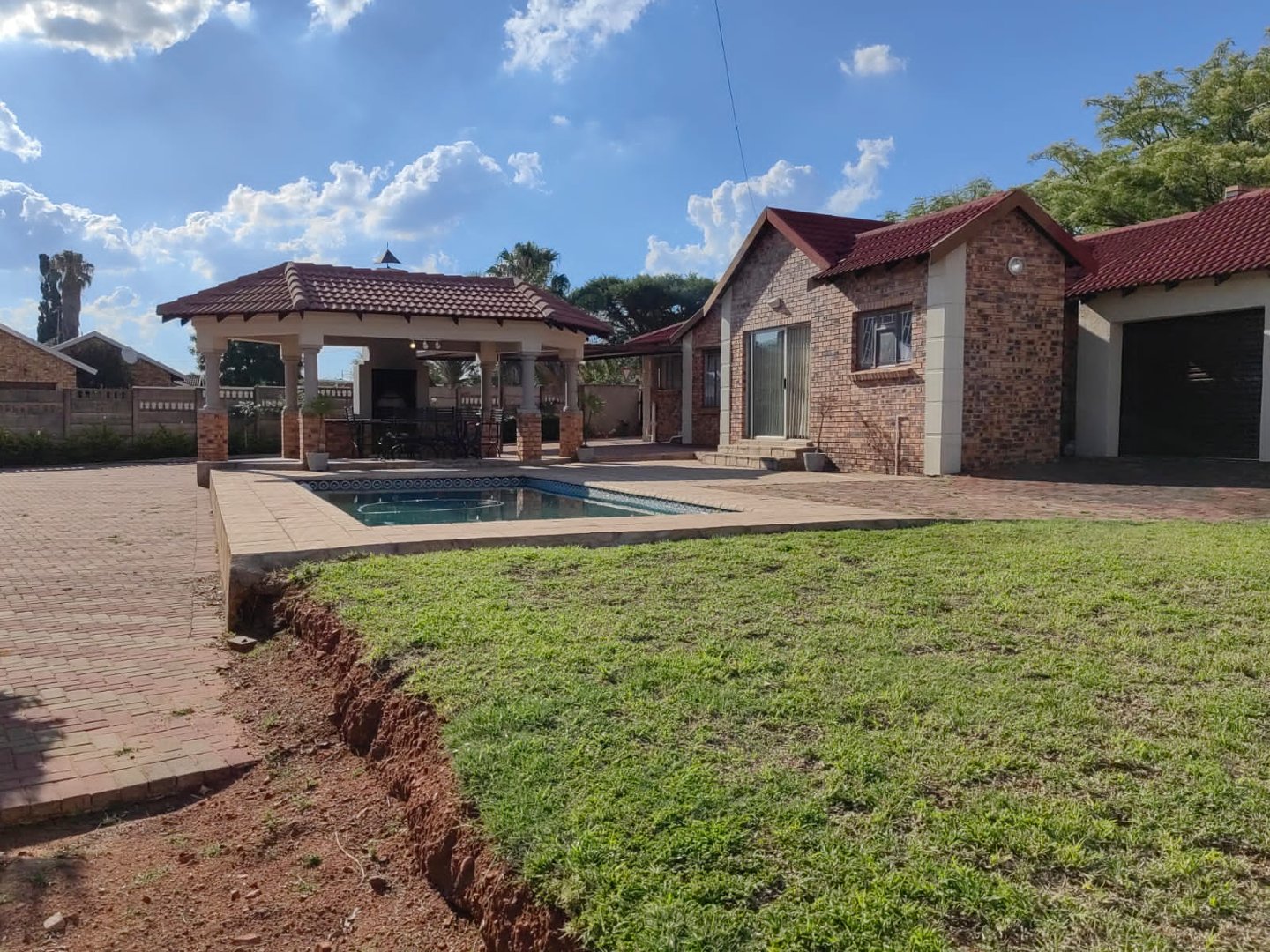 3 Bedroom Property for Sale in The Orchards Gauteng