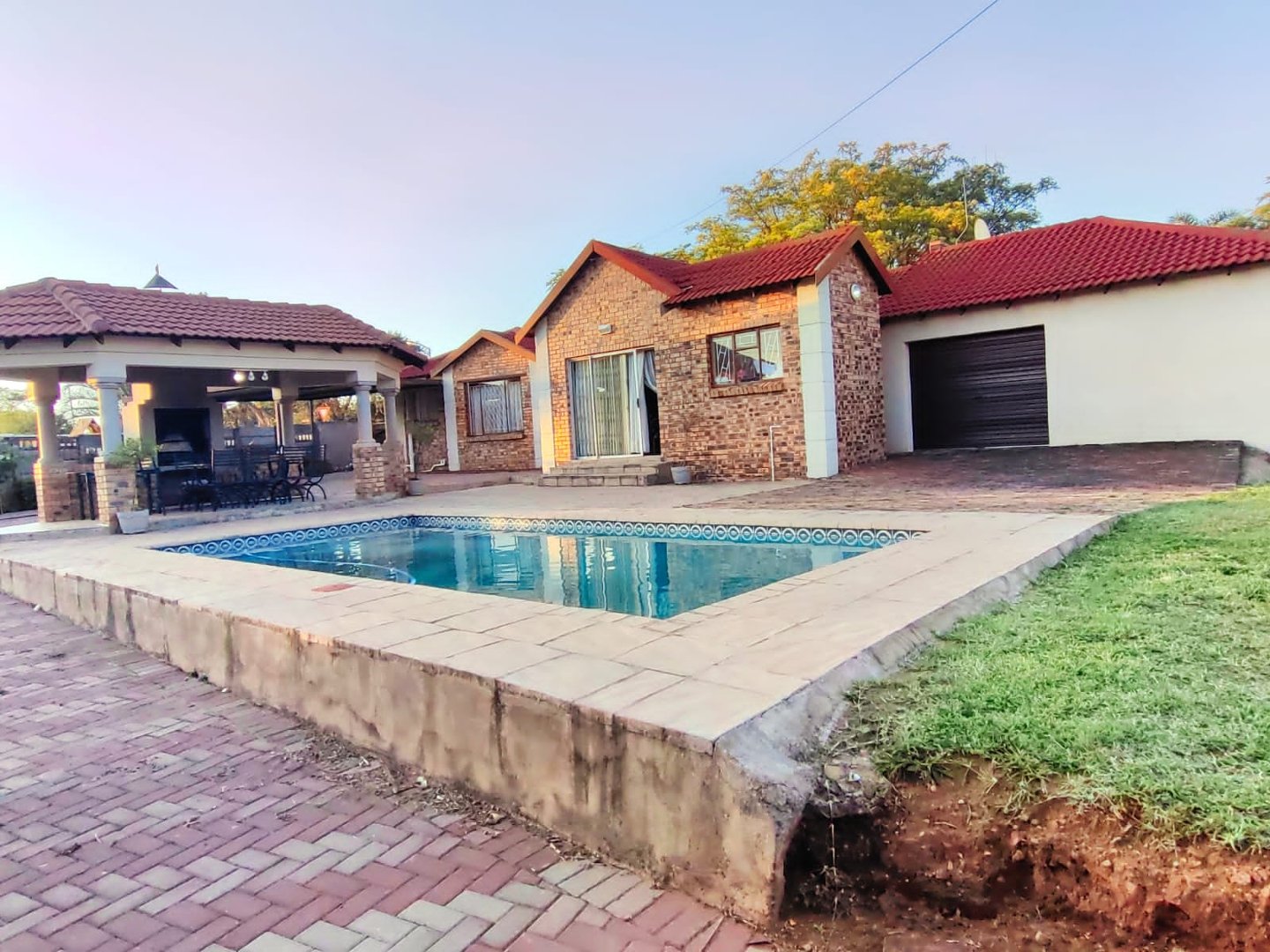 3 Bedroom Property for Sale in The Orchards Gauteng