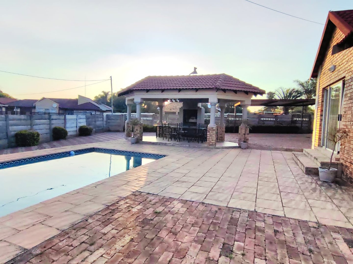 3 Bedroom Property for Sale in The Orchards Gauteng