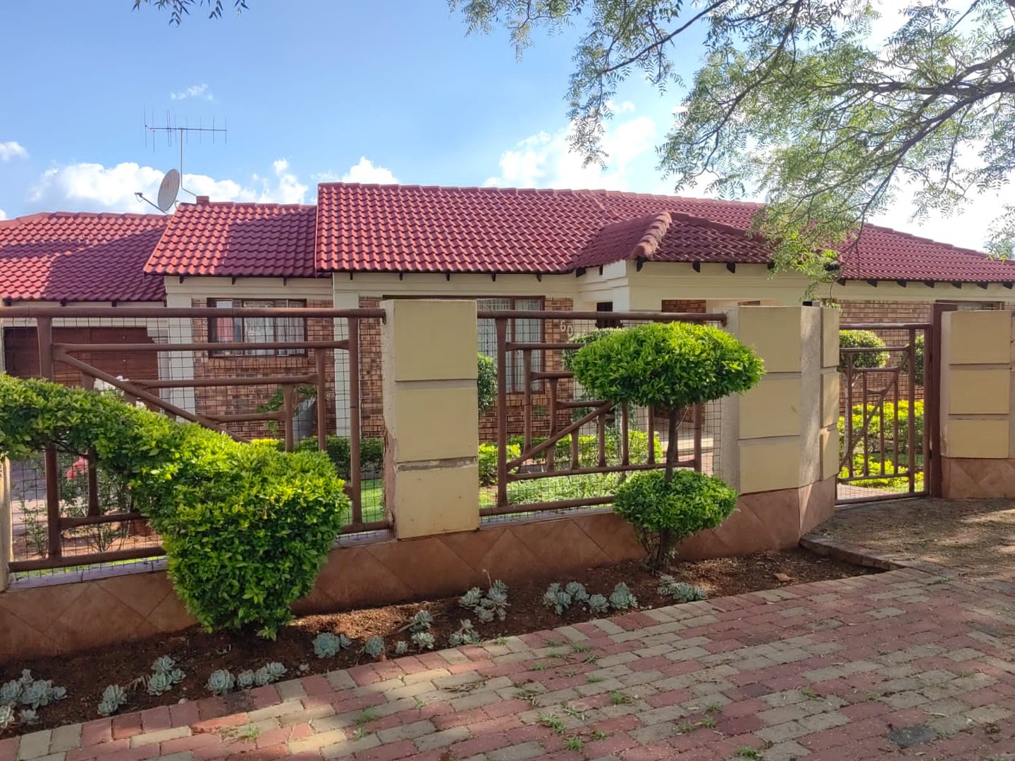 3 Bedroom Property for Sale in The Orchards Gauteng