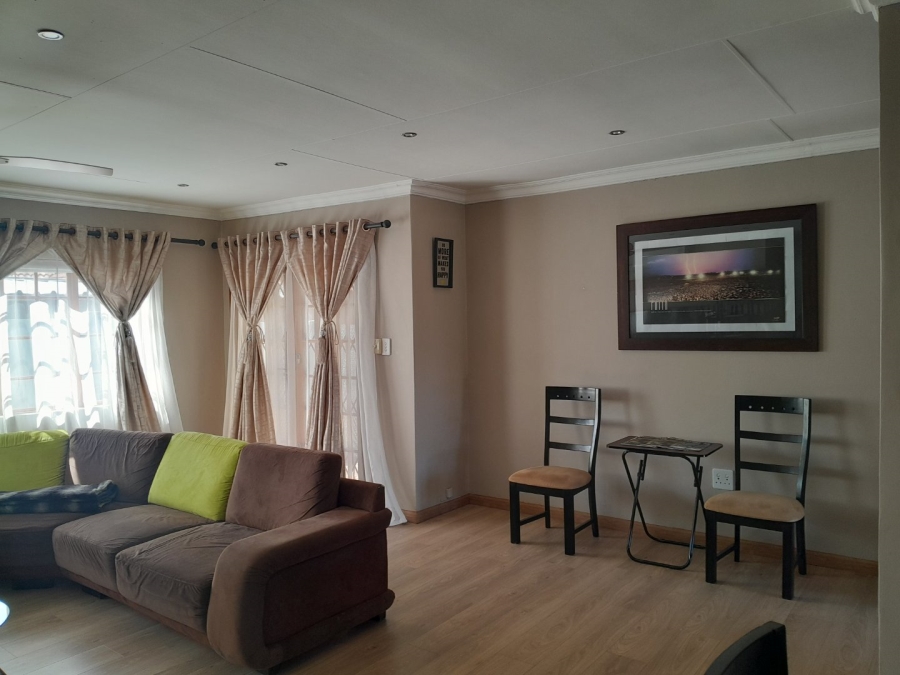 3 Bedroom Property for Sale in Noycedale Gauteng